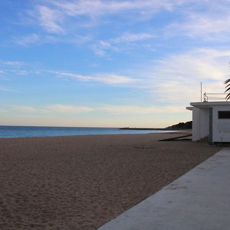プラヤ・デアロEstudio Primera Linea De Mar Con Piscina Y Parkingアパートメント エクステリア 写真
